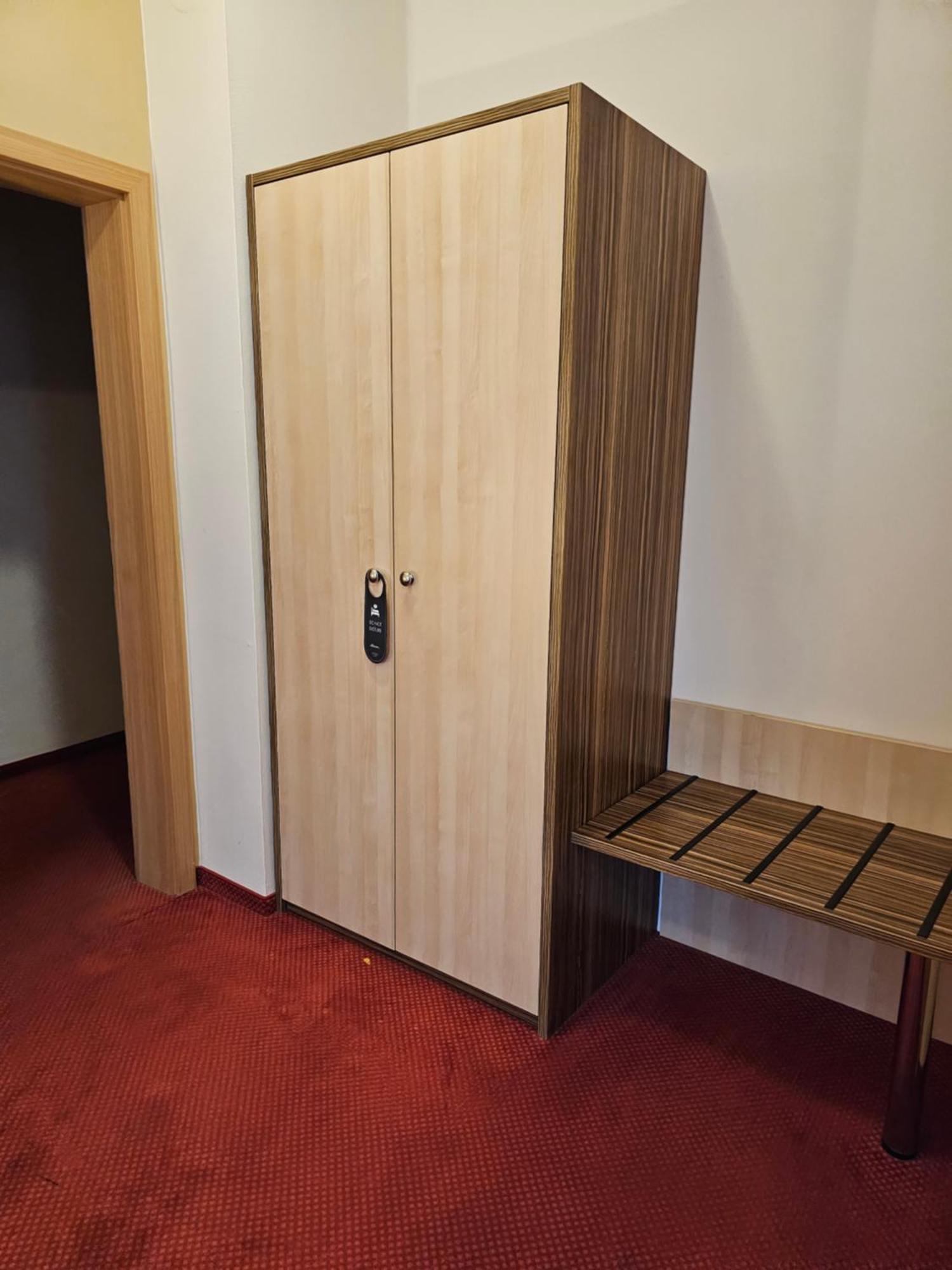 Hotel U Divadla ズノイモ エクステリア 写真